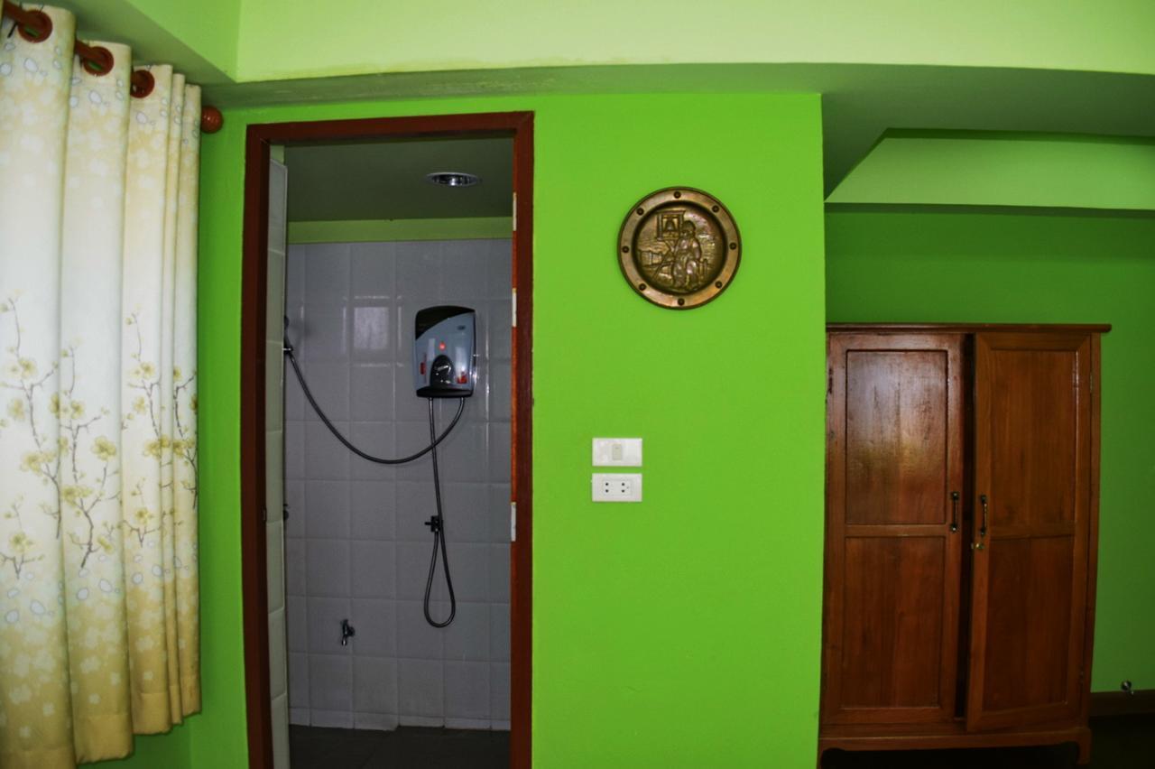 Room To Let Chiang Mai Eksteriør bilde